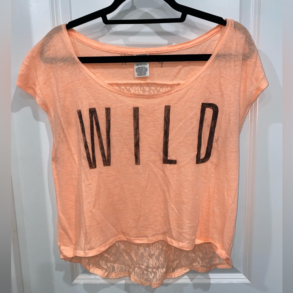 Salmon shirt with lace back